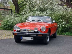Rot Gebraucht 1976 MG B Cabrio | 15.490 €