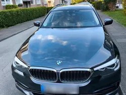 Grau Gebraucht 2018 BMW 520 Luxury Line Kombi | 18.298 € (Fairer Preis)