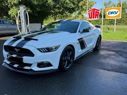 Weiß Gebraucht 2015 Ford Mustang GT Coupé | 29.900 € (Fairer Preis)