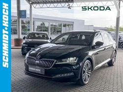 Black magic perleffekt Gebraucht 2024 Skoda Superb Style Kombi | 31.990 € (Guter Preis)