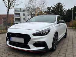 Weiß Gebraucht 2019 Hyundai i30 N Performance Limousine | 22.990 € (Fairer Preis)
