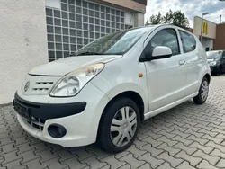 Weiß Gebraucht 2010 Nissan Pixo Acenta Kleinwagen | 990 € (Guter Preis)