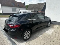 Schwarz Gebraucht 2019 Renault Mégane IV LIMITED Limousine | 11.400 € (Etwas zu teuer)