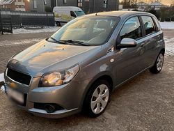 Grau Gebraucht 2011 Chevrolet Aveo Limousine | 1.500 €
