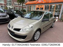 Braun Gebraucht 2006 Renault Clio II Limousine | 2.290 € (Fairer Preis)