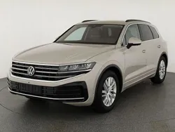 Beige Neu 2025 VW Touareg Elegance SUV | 72.349 €