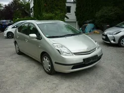 Silver metallic Gebraucht 2005 Toyota Prius Sol Kleinwagen | 7.700 € (Etwas zu teuer)