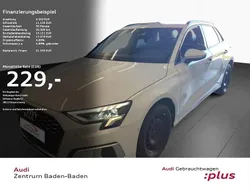 Weiß Gebraucht 2022 Audi A3 Sportback Advanced Limousine | 21.330 € (Guter Preis)