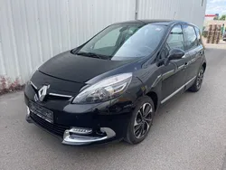 Schwarz Gebraucht 2016 Renault Scénic III Bose Edition Van / Kleinbus | 6.990 € (Guter Preis)