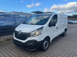 Weiß Gebraucht 2016 Renault Trafic Van | 11.990 € (Etwas zu teuer)