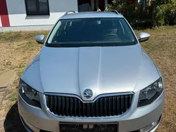 Silber Gebraucht 2017 Skoda Octavia Ambition Kombi | 9.500 € (Fairer Preis)