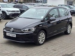 Schwarz Gebraucht 2015 VW Golf Sportsvan Comfortline Van / Kleinbus | 13.490 € (Guter Preis)