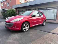 Rot Gebraucht 2010 Peugeot 206+ Kleinwagen | 1.450 € (Guter Preis)