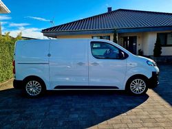 Weiß Gebraucht 2022 Opel Vivaro Edition Van | 20.500 € (Guter Preis)