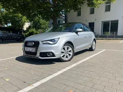 Silber Gebraucht 2012 Audi A1 Sportback Ambition Kleinwagen | 8.900 € (Fairer Preis)