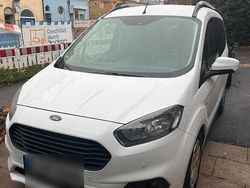 Weiß Gebraucht 2020 Ford Tourneo Custom Van | 11.200 €