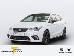 Weiß Gebraucht 2022 Seat Ibiza FR-Line Limousine | 18.290 € (Fairer Preis)