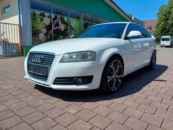 Weiß Gebraucht 2010 Audi A3 Sportback S-Line Limousine | 6.990 € (Fairer Preis)