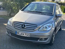 Grau Gebraucht 2007 Mercedes B170 Van / Kleinbus | 3.550 € (Guter Preis)