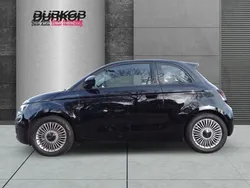 Onyx schwarz Gebraucht 2024 Fiat 500e Kleinwagen | 29.950 €