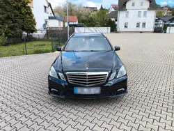 Schwarz Gebraucht 2010 Mercedes E250 Avantgarde Kombi | 12.000 € (Etwas zu teuer)