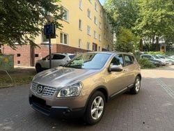 Grau Gebraucht 2009 Nissan Qashqai Acenta SUV | 4.000 € (Guter Preis)