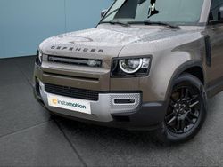Braun Gebraucht 2024 Land Rover Defender SUV | 70.199 € (Guter Preis)