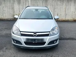 Silber Gebraucht 2007 Opel Astra Kombi | 2.000 € (Guter Preis)