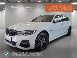 Weiß Gebraucht 2022 BMW 330e M Sport Kombi | 34.890 € (Guter Preis)