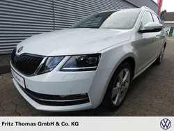 Moonweiß perleffekt Gebraucht 2017 Skoda Octavia Style Kombi | 14.950 € (Etwas zu teuer)