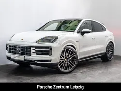 Weiss Gebraucht 2024 Porsche Cayenne SUV | 101.800 € (Superpreis)