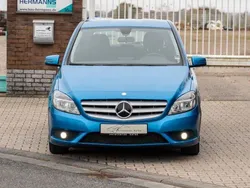 Blau Gebraucht 2013 Mercedes B180 Van / Kleinbus | 7.950 € (Guter Preis)