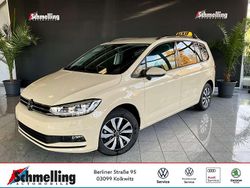 Hellelfenbein Neu 2025 VW Touran Van / Kleinbus | 46.900 €