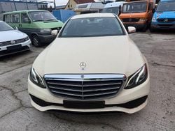 Gelb Gebraucht 2019 Mercedes E200 Limousine | 12.999 € (Superpreis)