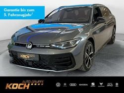 Diabasgrau metallic / grenadil Gebraucht 2025 VW Passat R-line Kombi | 65.390 €