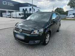 Grün Gebraucht 2011 VW Touran Van / Kleinbus | 5.500 € (Guter Preis)