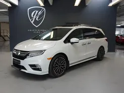 Weiß Gebraucht 2017 Honda Odyssey Van / Kleinbus | 36.900 €