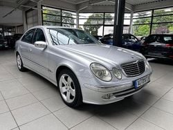 Silber Gebraucht 2004 Mercedes E50 AMG Limousine | 4.250 € (Guter Preis)