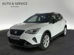 Weiß Gebraucht 2023 Seat Arona FR SUV | 19.460 € (Fairer Preis)