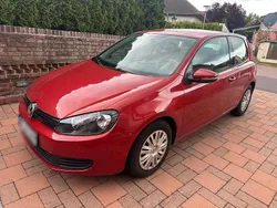 Rot Gebraucht 2009 VW Golf VI Kleinwagen | 2.400 € (Etwas zu teuer)
