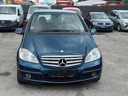 Blau Gebraucht 2012 Mercedes A180 Limousine | 4.750 €