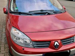 Rot Gebraucht 2003 Renault Mégane GrandTour Kombi | 1.990 €