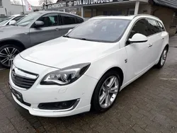 Weiß Gebraucht 2015 Opel Insignia Business Innovation Kombi | 12.999 € (Etwas zu teuer)