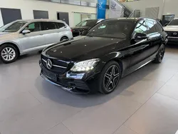 Schwarz Gebraucht 2020 Mercedes C220 AMG Limousine | 29.999 € (Fairer Preis)