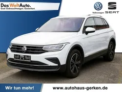 Pure white Gebraucht 2022 VW Tiguan Active SUV | 30.390 € (Fairer Preis)