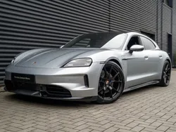 Silber Gebraucht 2024 Porsche Taycan Sport Turismo Limousine | 94.900 €