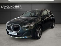 Sanremo green metallic Gebraucht 2024 BMW 218 Active Tourer Van / Kleinbus | 28.900 € (Guter Preis)