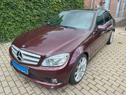 Rot Gebraucht 2009 Mercedes C350 Avantgarde Limousine | 12.990 €