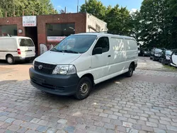 Weiß Gebraucht 2009 Toyota HiAce Van / Kleinbus | 8.500 € (Teuer)