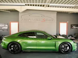 Grün Gebraucht 2020 Porsche Taycan 4S Performance Package Limousine | 67.850 € (Fairer Preis)